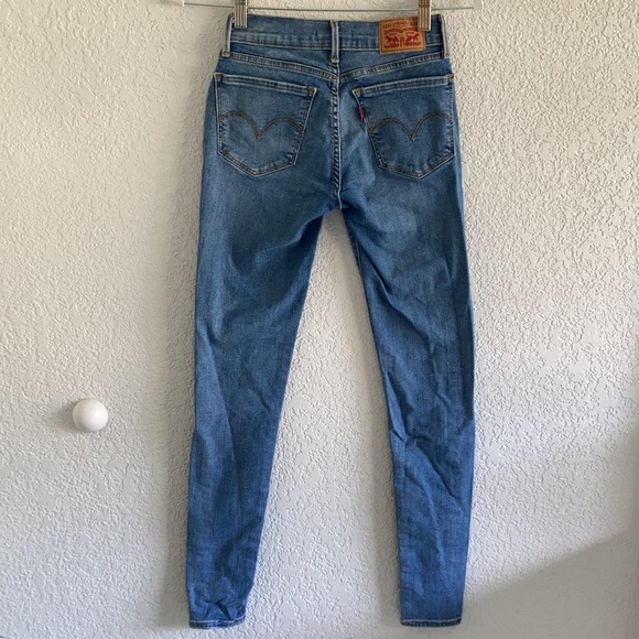Levi’s Skinny Jeans - Picture 4 of 4